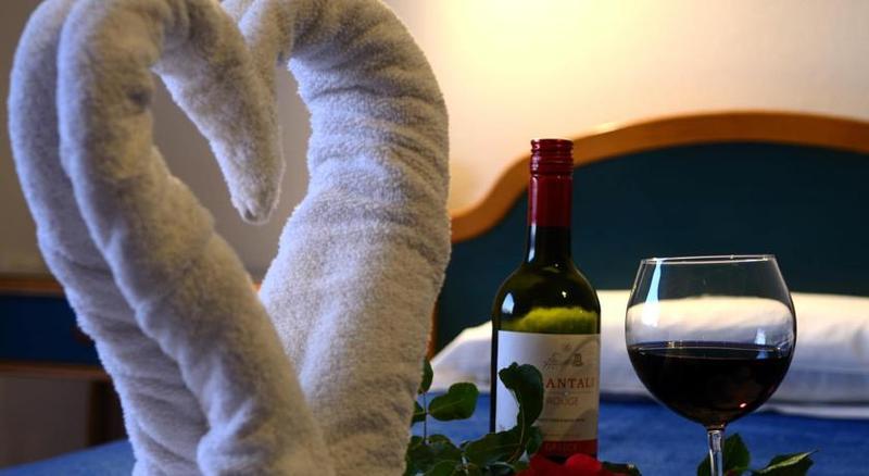 Marianna Hotel Тигаки Экстерьер фото