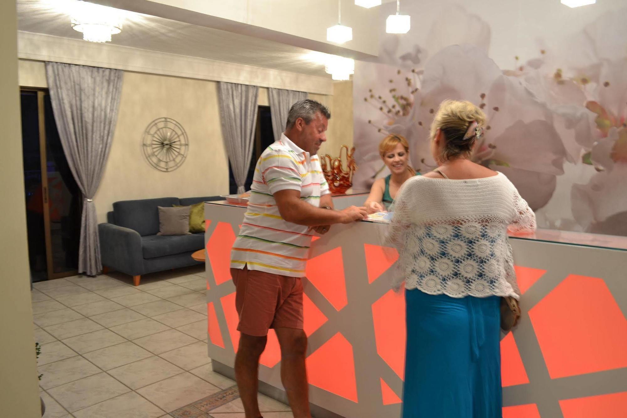 Marianna Hotel Тигаки Экстерьер фото